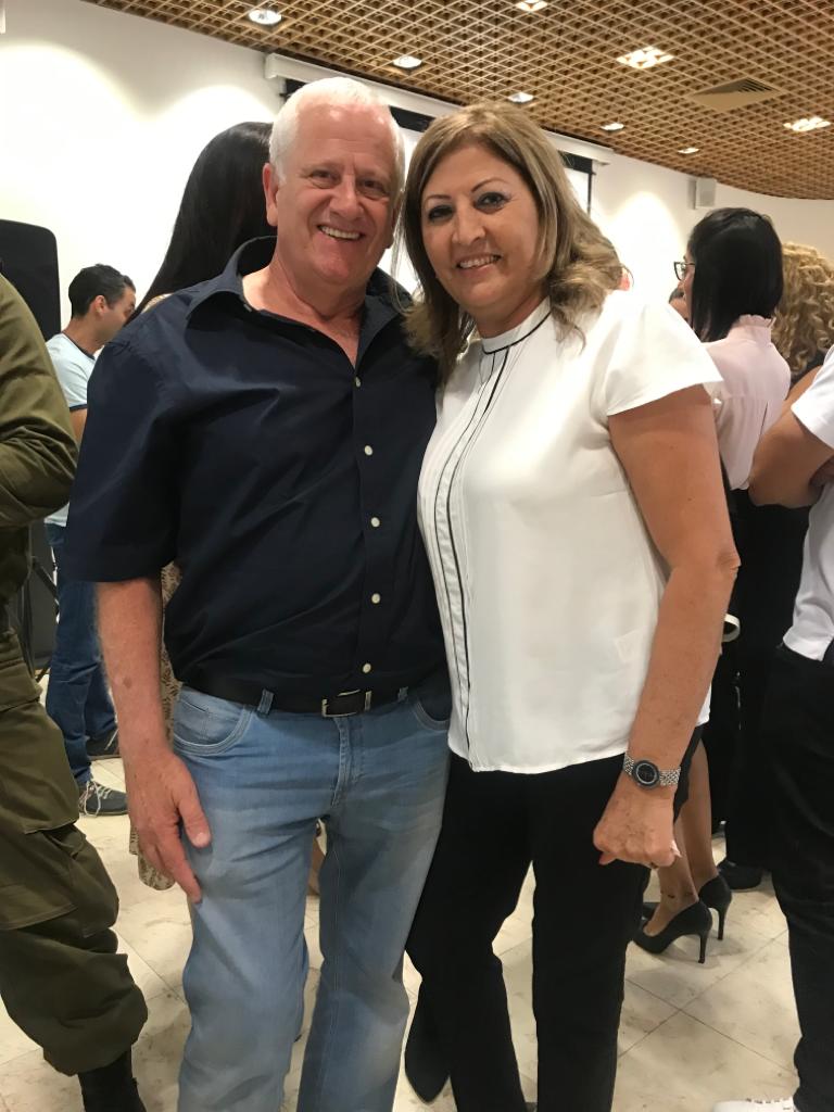 דרורה בנני ובן זוגה שמוליק